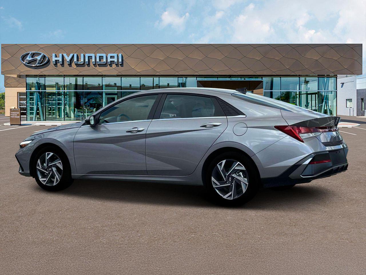 2025 Hyundai Elantra SEL Convenience photo 4