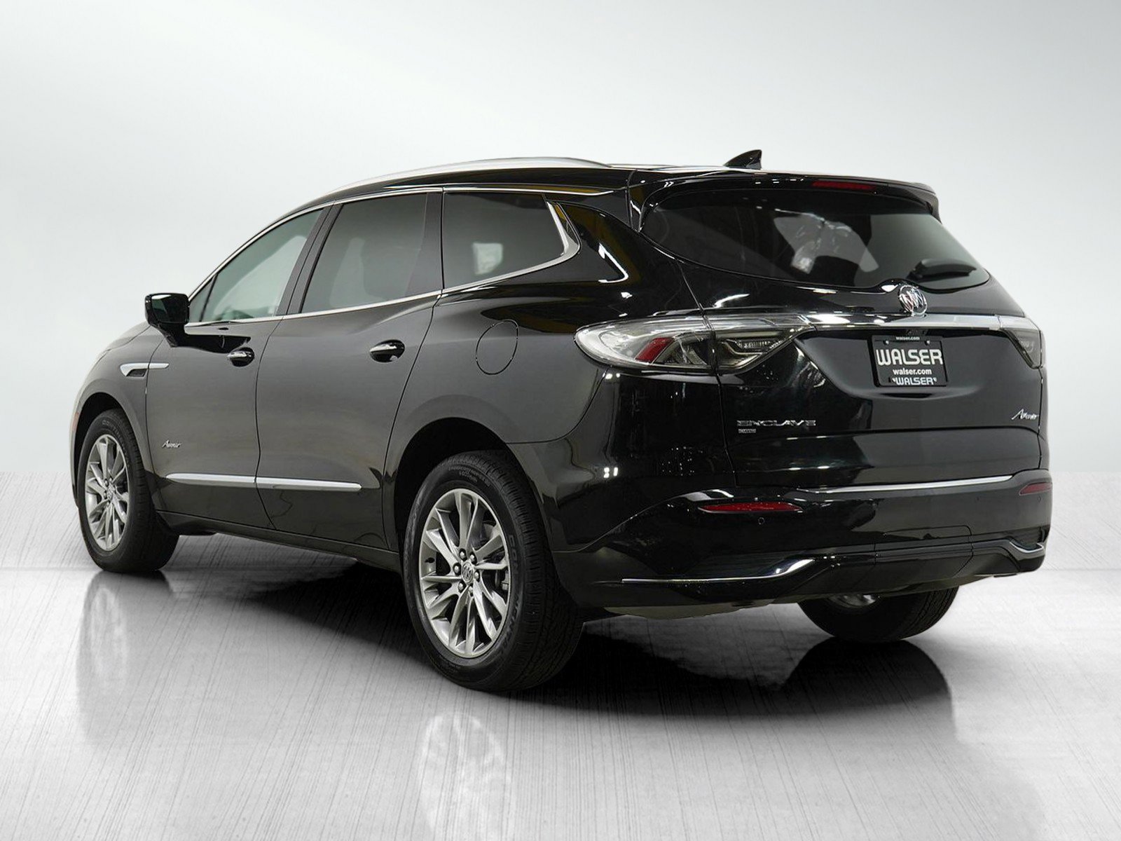 2024 Buick Enclave Avenir photo 3