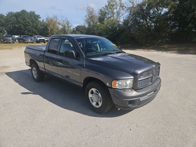2004 Dodge Ram SLT photo 3