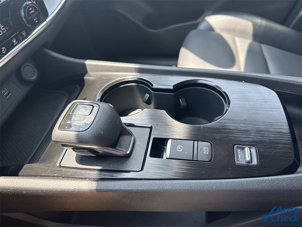 2023 Nissan Rogue SV photo 22
