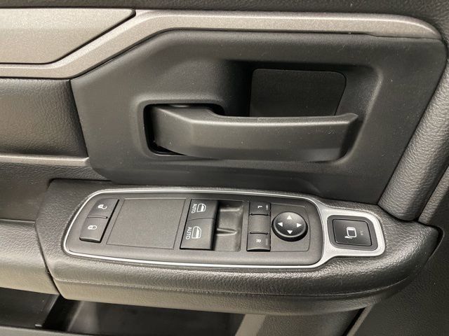2024 Ram 2500 Tradesman photo 25