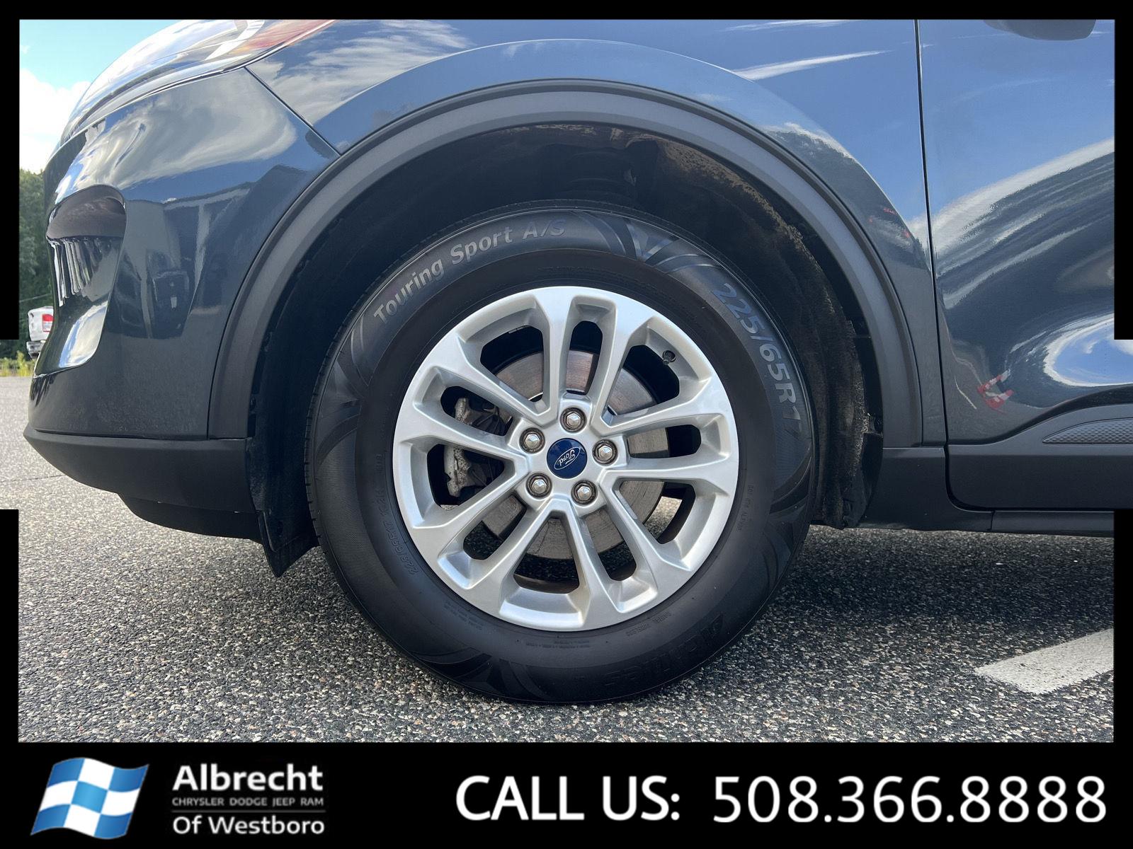 2022 Ford Escape SE photo 28