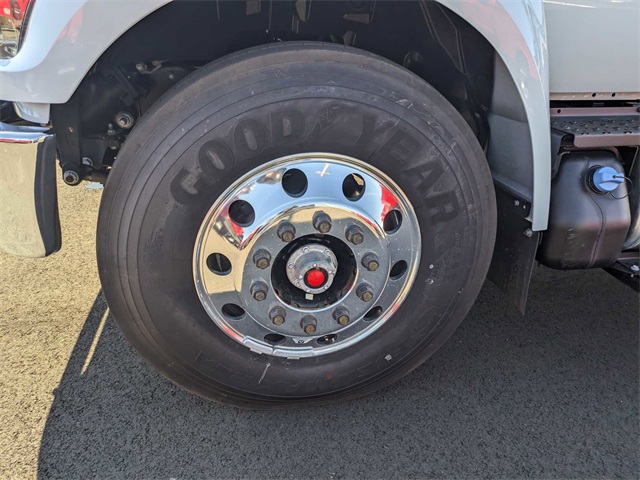 2024 Ford F-750 Base photo 10