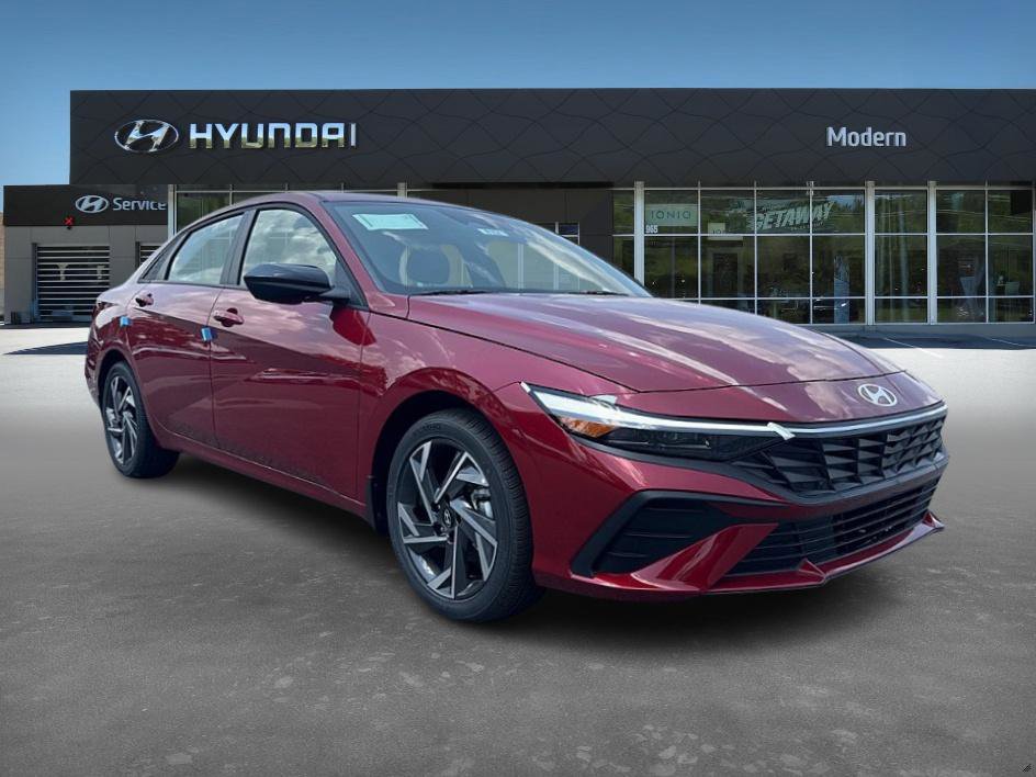 2025 Hyundai Elantra SEL Sport photo 2