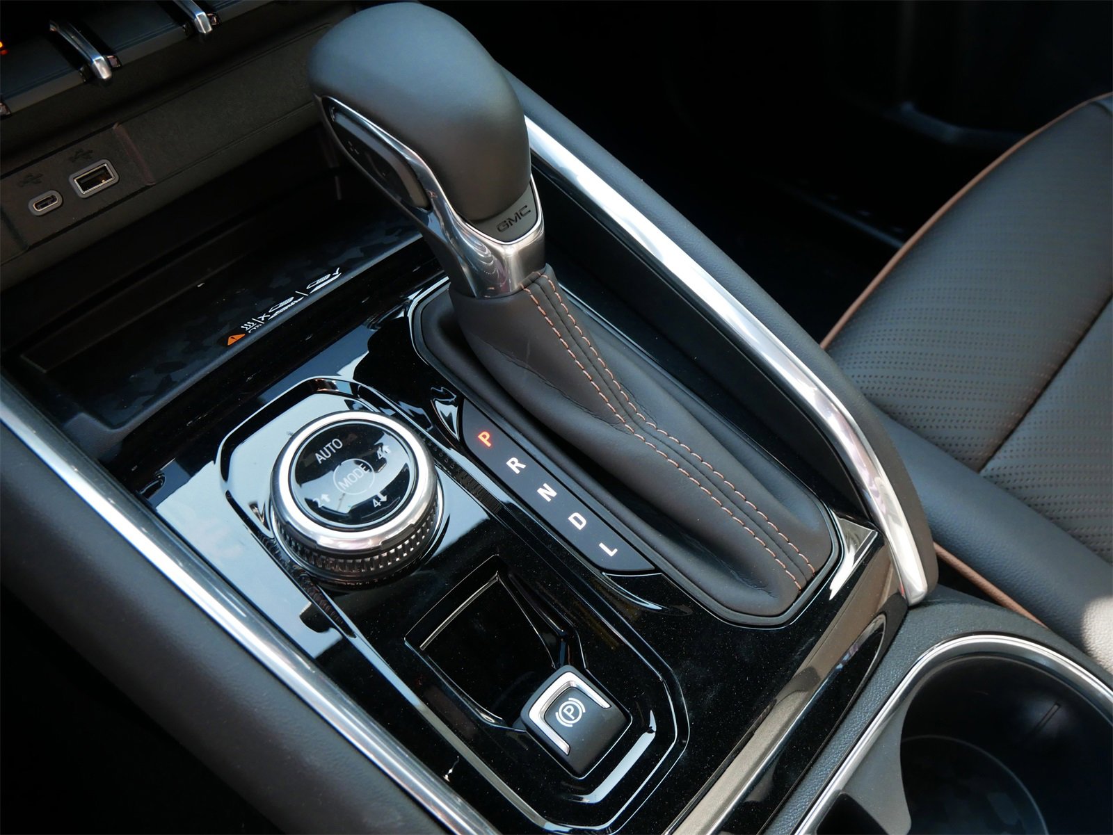 2026 Gmc Canyon AT4 photo 12