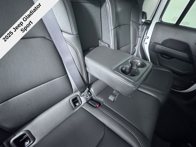 2025 Jeep Gladiator Sport Texas Trail photo 26