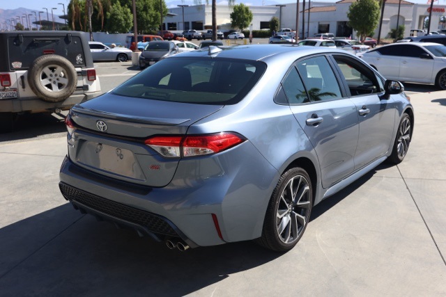 2020 Toyota Corolla SE photo 3