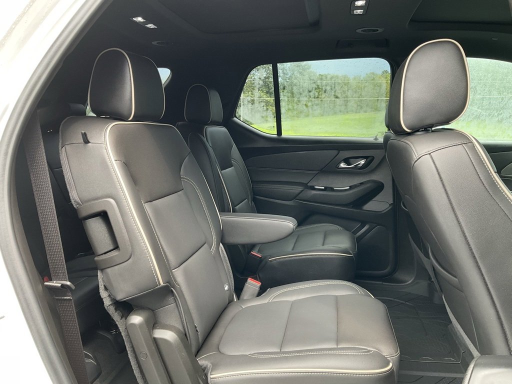 2023 Chevrolet Traverse Premier photo 8
