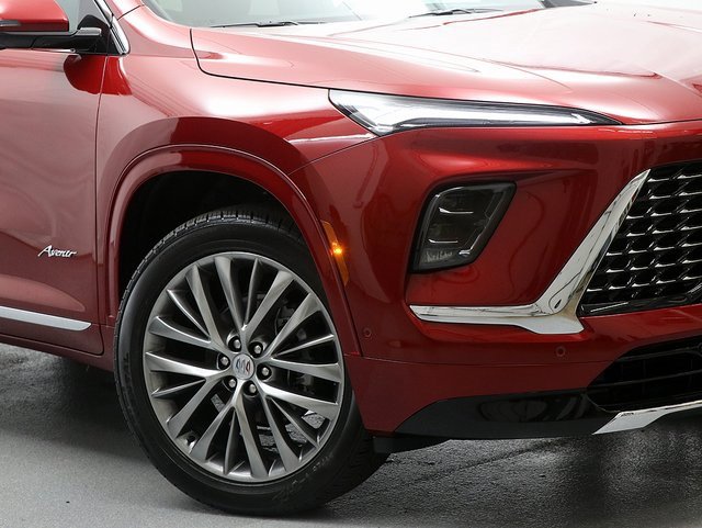 2026 Buick Enclave Avenir photo 2