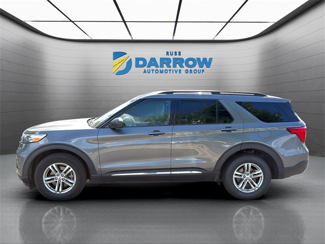 2023 Ford Explorer XLT photo 2
