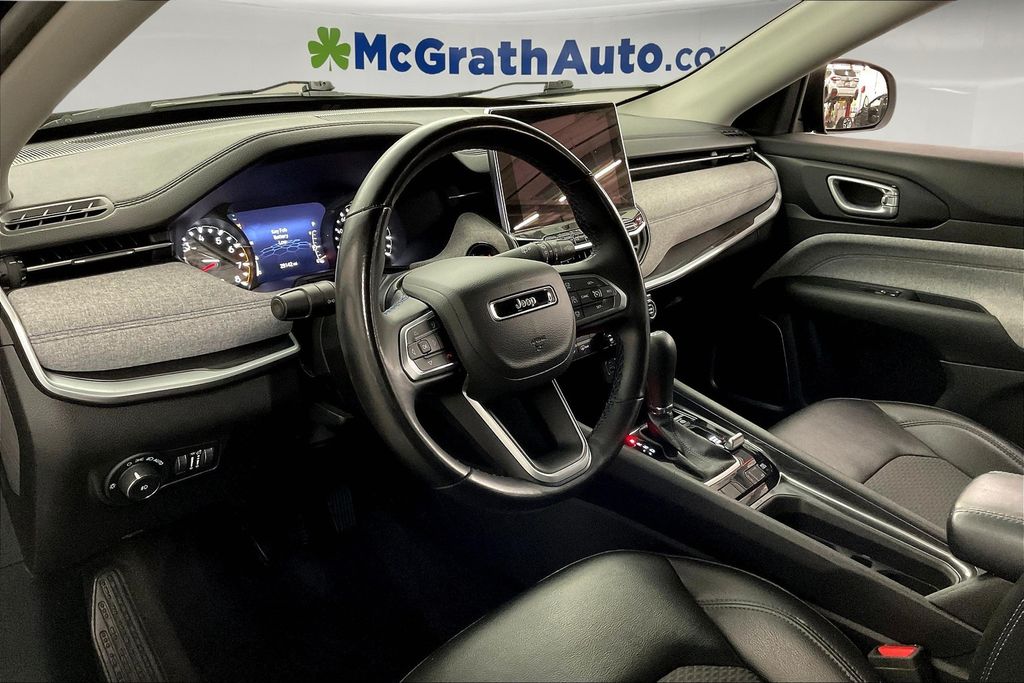 2022 Jeep Compass Latitude photo 13
