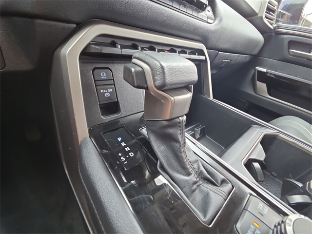 2023 Toyota Tundra Limited photo 2