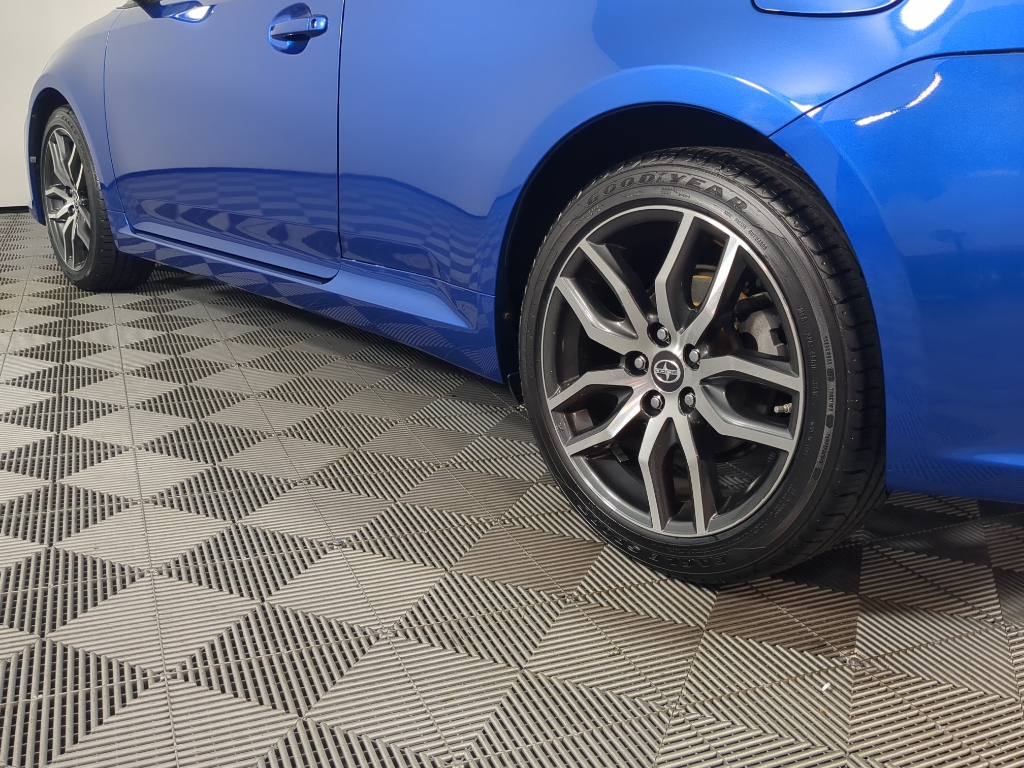 2016 Scion tC photo 4