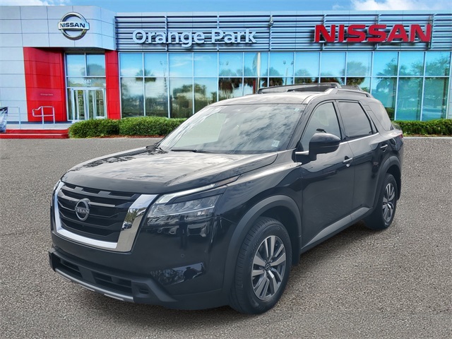 2024 Nissan Pathfinder SL photo 4