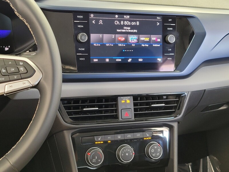 2023 Volkswagen Taos SE photo 20