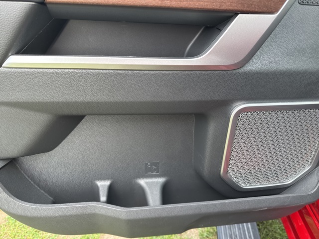 2025 Toyota Sequoia Capstone photo 31
