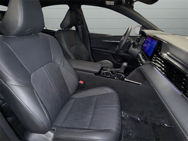 2025 Toyota Camry XSE photo 14