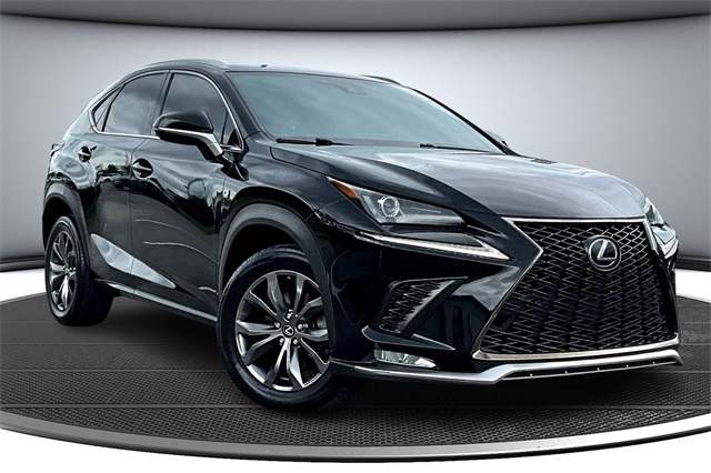 2021 Lexus NX 300 F SPORT photo 3