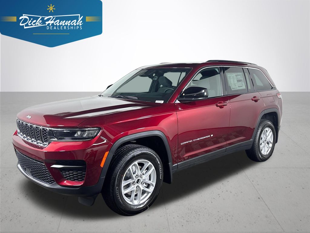 2025 Jeep Grand Cherokee Laredo's photo
