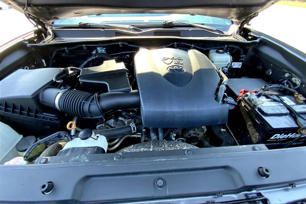 2021 Toyota Tacoma SR5 4x4 Long Bed photo 10