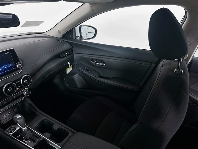2025 Nissan Sentra SV photo 20