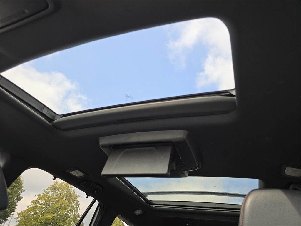 2021 Honda Pilot Black Edition photo 2
