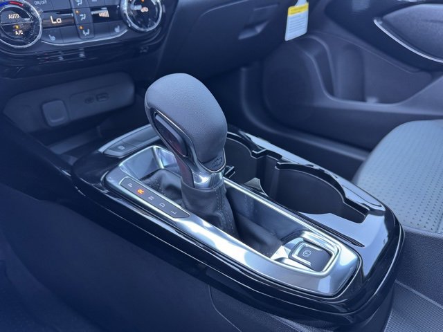 2025 Chevrolet Trax LT photo 23