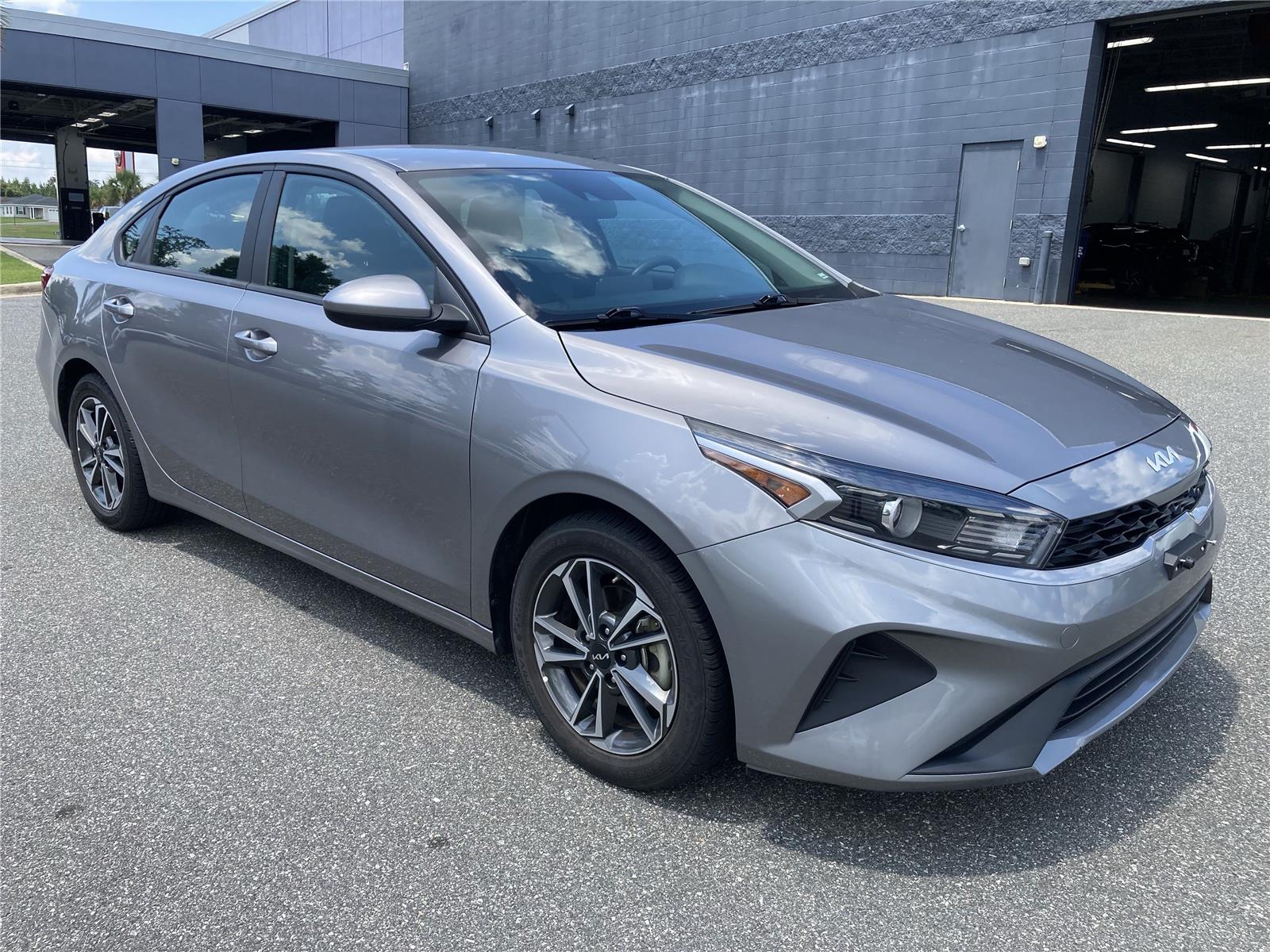 2023 Kia Forte LXS photo 9