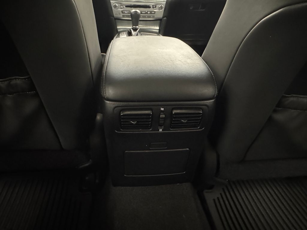 2019 Infiniti Q70 photo 28