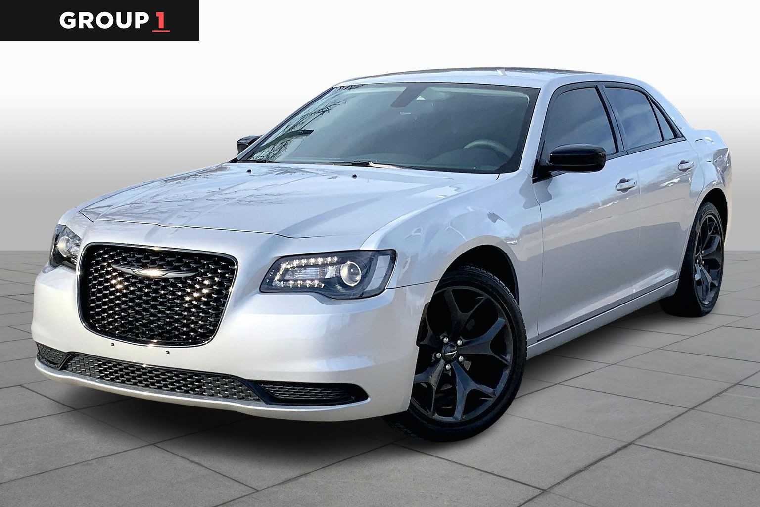 2023 Chrysler 300 Touring