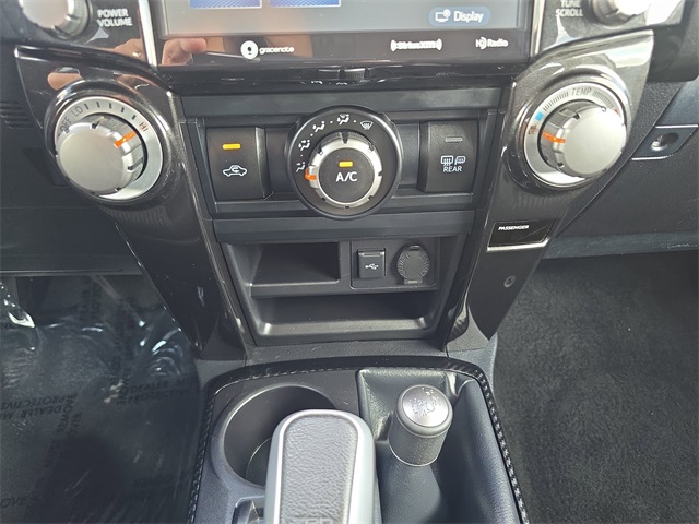 2024 Toyota 4Runner TRD Off-Road photo 22