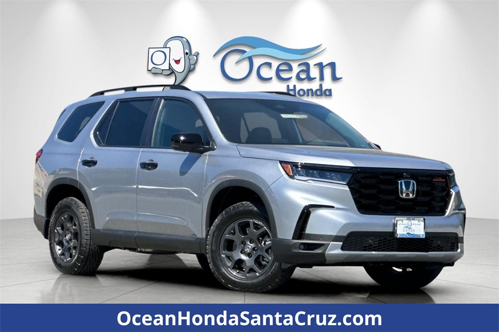2025 Honda Pilot TrailSport's photo