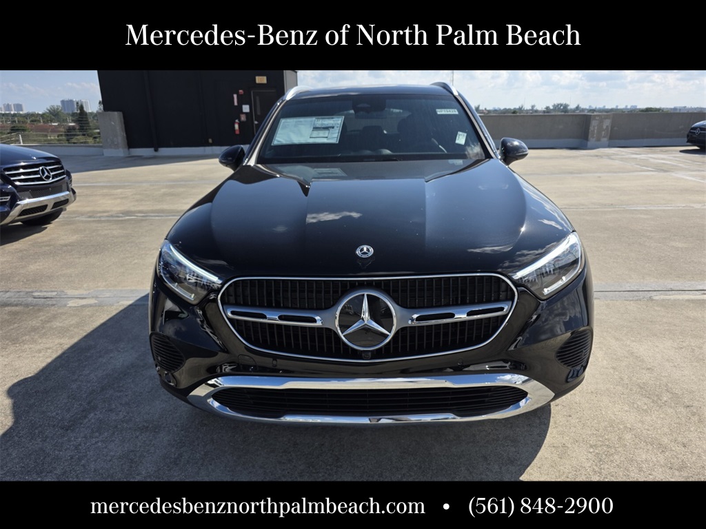 2026 Mercedes Benz GLC 300 photo 2