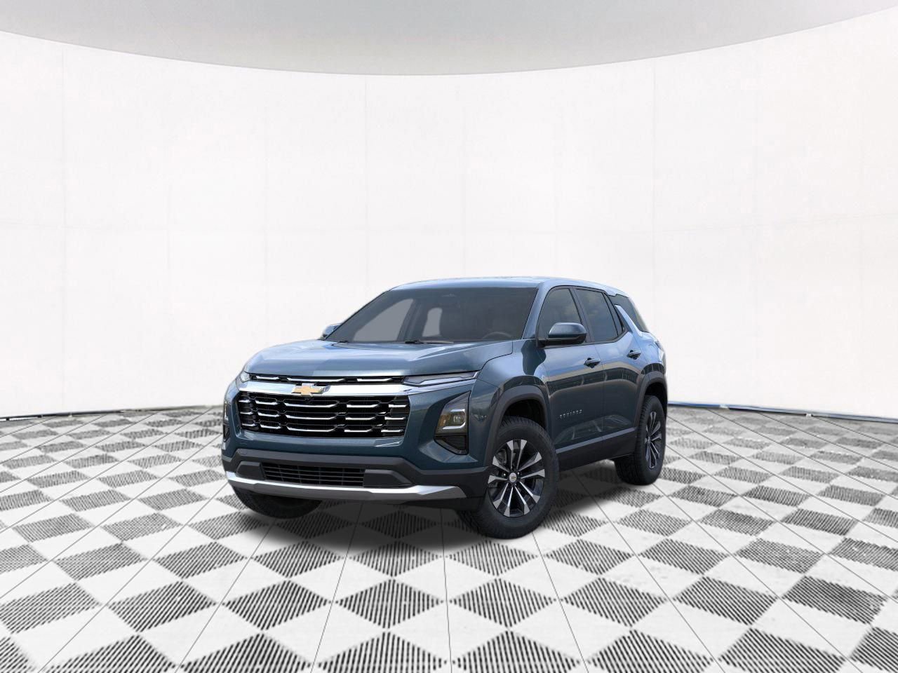 2026 Chevrolet Equinox LT photo 2