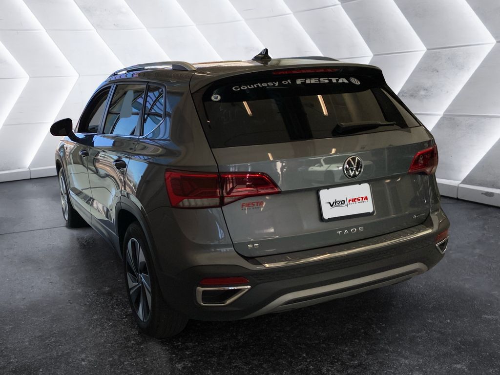 2024 Volkswagen Taos SE photo 6