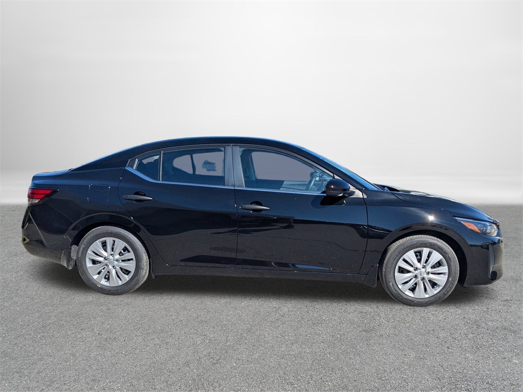 2025 Nissan Sentra S photo 2
