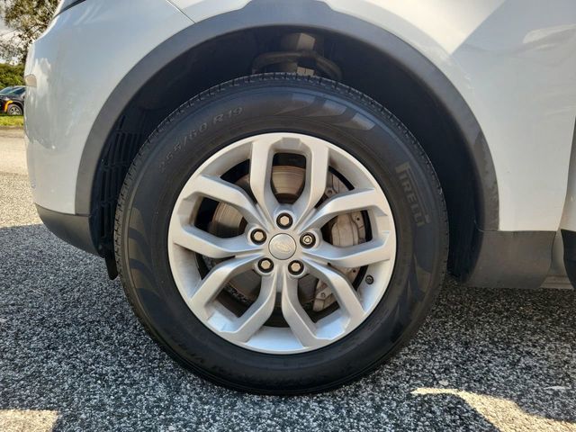 2018 Land Rover Discovery SE photo 28