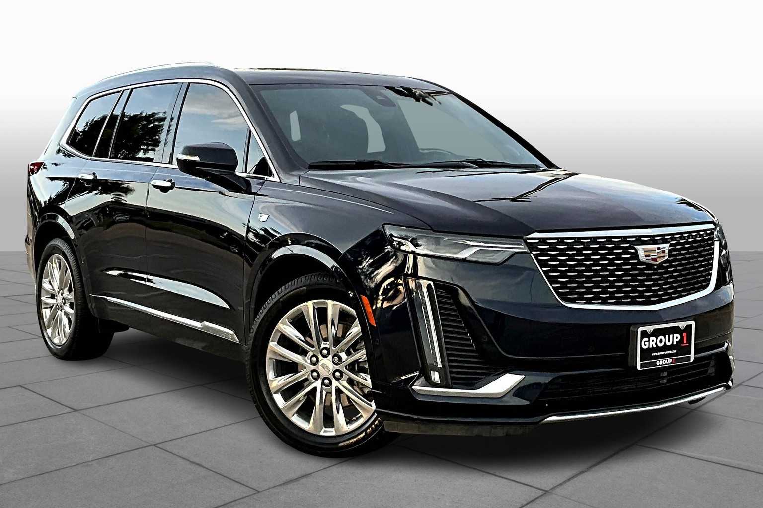 2022 Cadillac XT6 Premium Luxury photo 2
