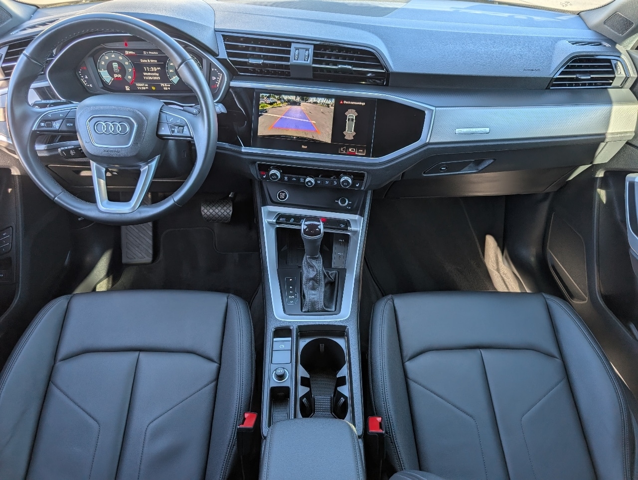 2024 Audi Q3 S line Premium photo 4