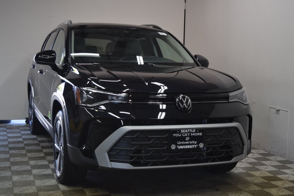 2025 Volkswagen Taos SE's photo