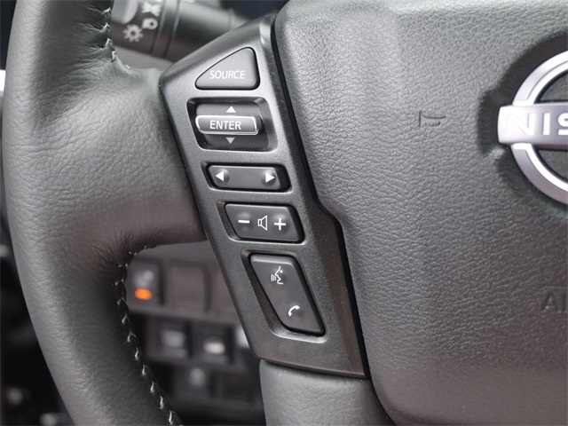 2025 Nissan Frontier SV photo 2