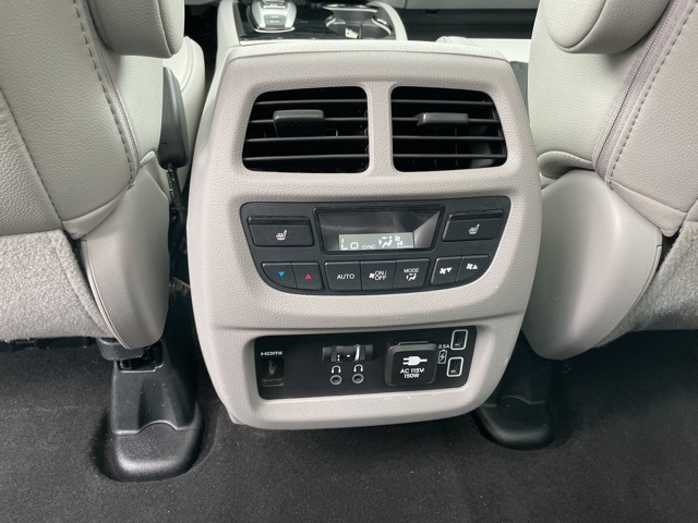 2019 Honda Pilot Elite photo 29