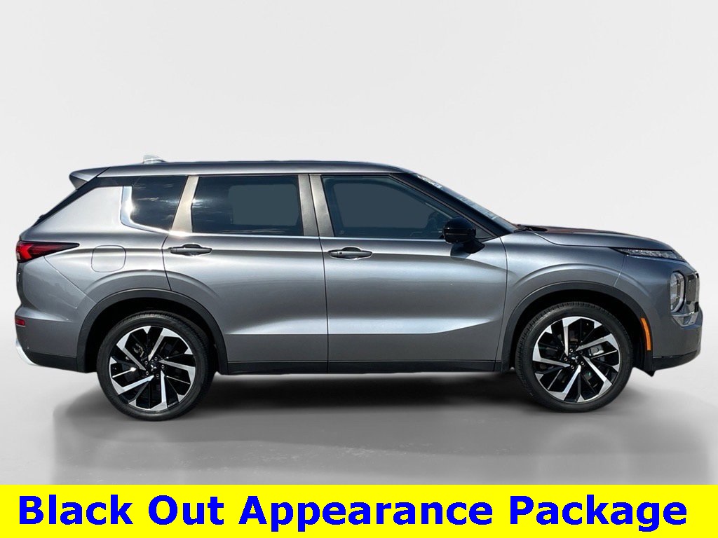 2022 Mitsubishi Outlander SE photo 7