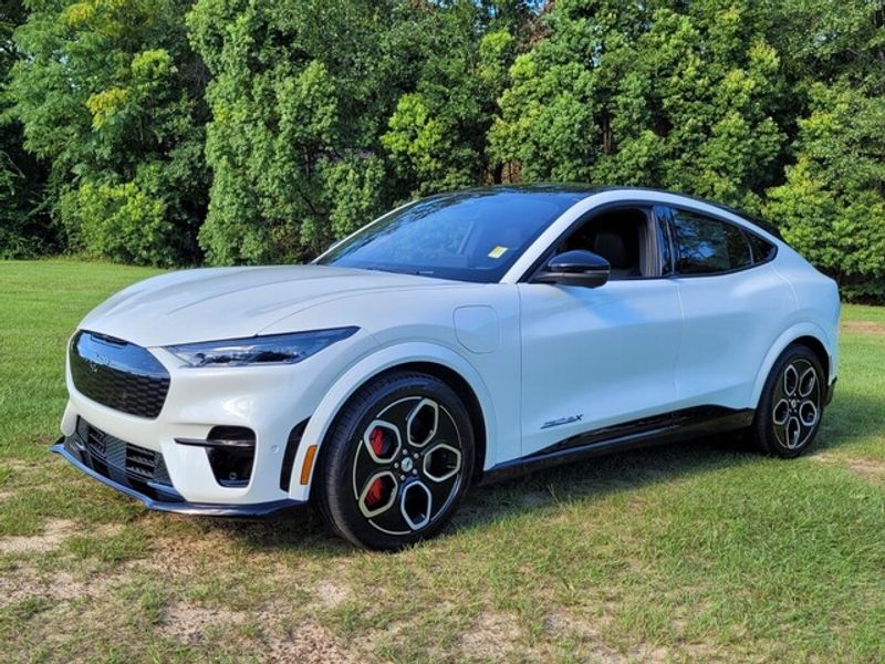 2023 Ford Mustang Mach-E GT photo 2
