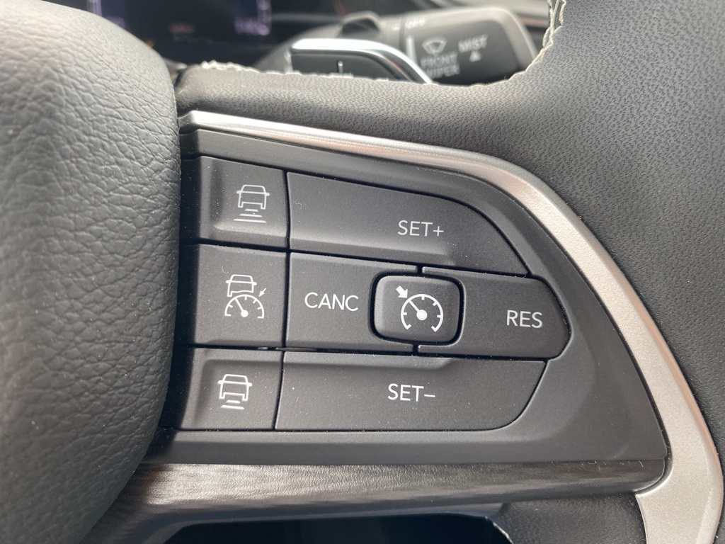 2025 Jeep Grand Cherokee Laredo X photo 21