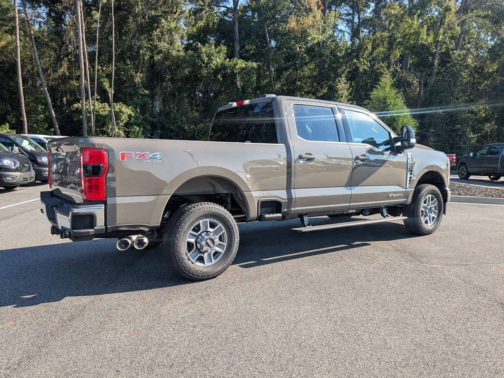 2026 Ford F-350 Lariat photo 4