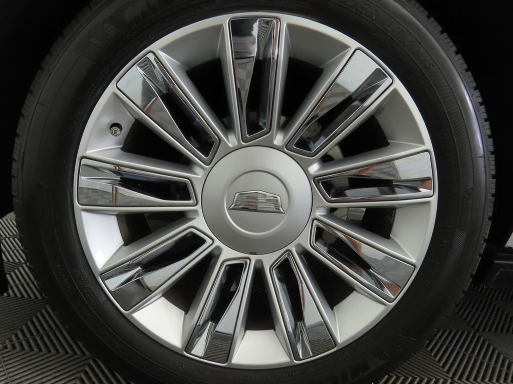 2017 Cadillac Escalade Platinum photo 29