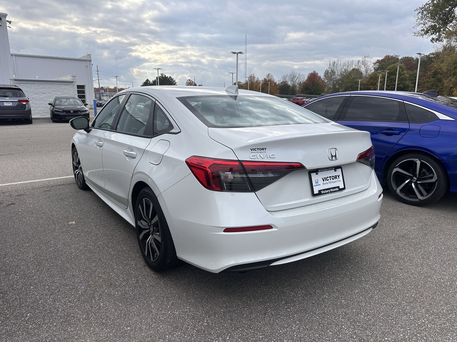 2024 Honda Civic EX photo 3