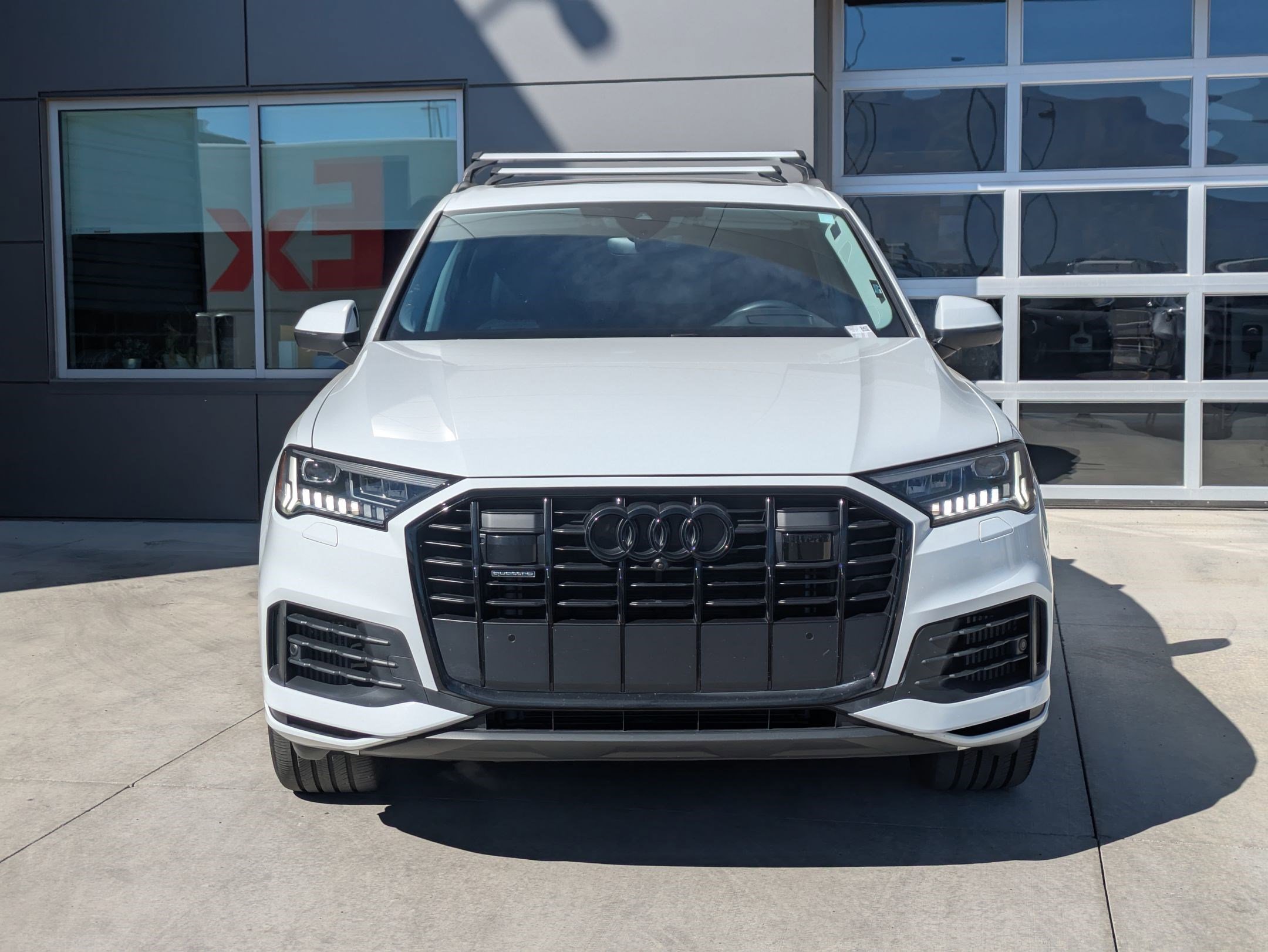 2023 Audi Q7 Prestige photo 2