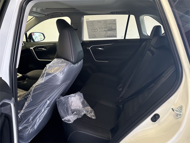 2025 Toyota RAV4 XLE Premium photo 23